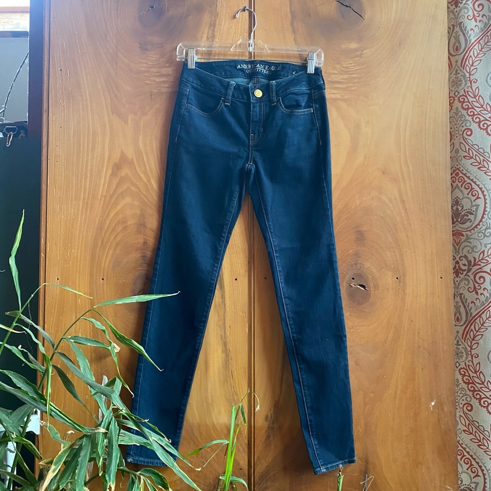 Deep indigo American Eagle jeggings - Picture 4 of 9